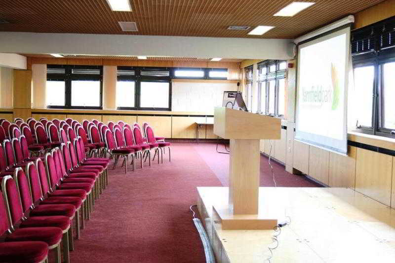 Yarnfield Park Training And Conference Centre Hotel Stone  Eksteriør billede